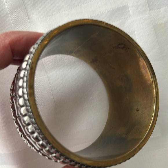 Antik Batik resin & brass cuff - Picture 4 of 5